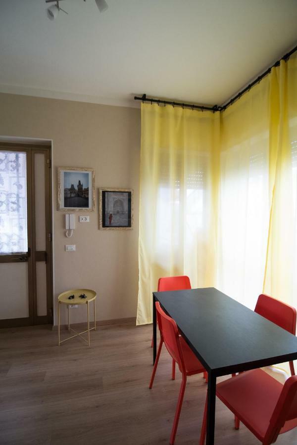 La Casetta Del Viaggiatore - "Traveller'S Home" Torre del Lago Puccini Buitenkant foto