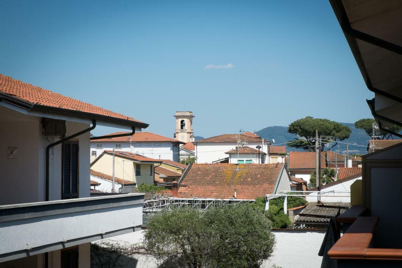 La Casetta Del Viaggiatore - "Traveller'S Home" Torre del Lago Puccini Buitenkant foto